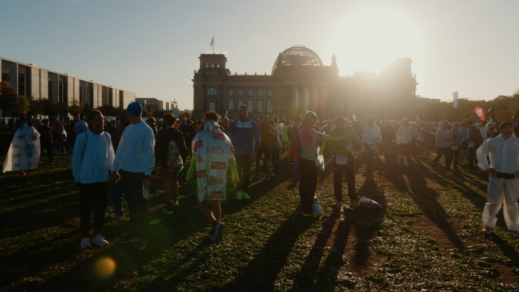 Sun rising over the Reichstag during the Berlin Marathon